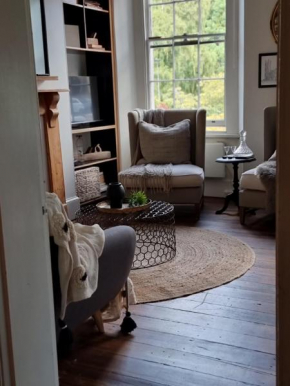 55 Davey Townhouse 1, Salamanca on your doorstep